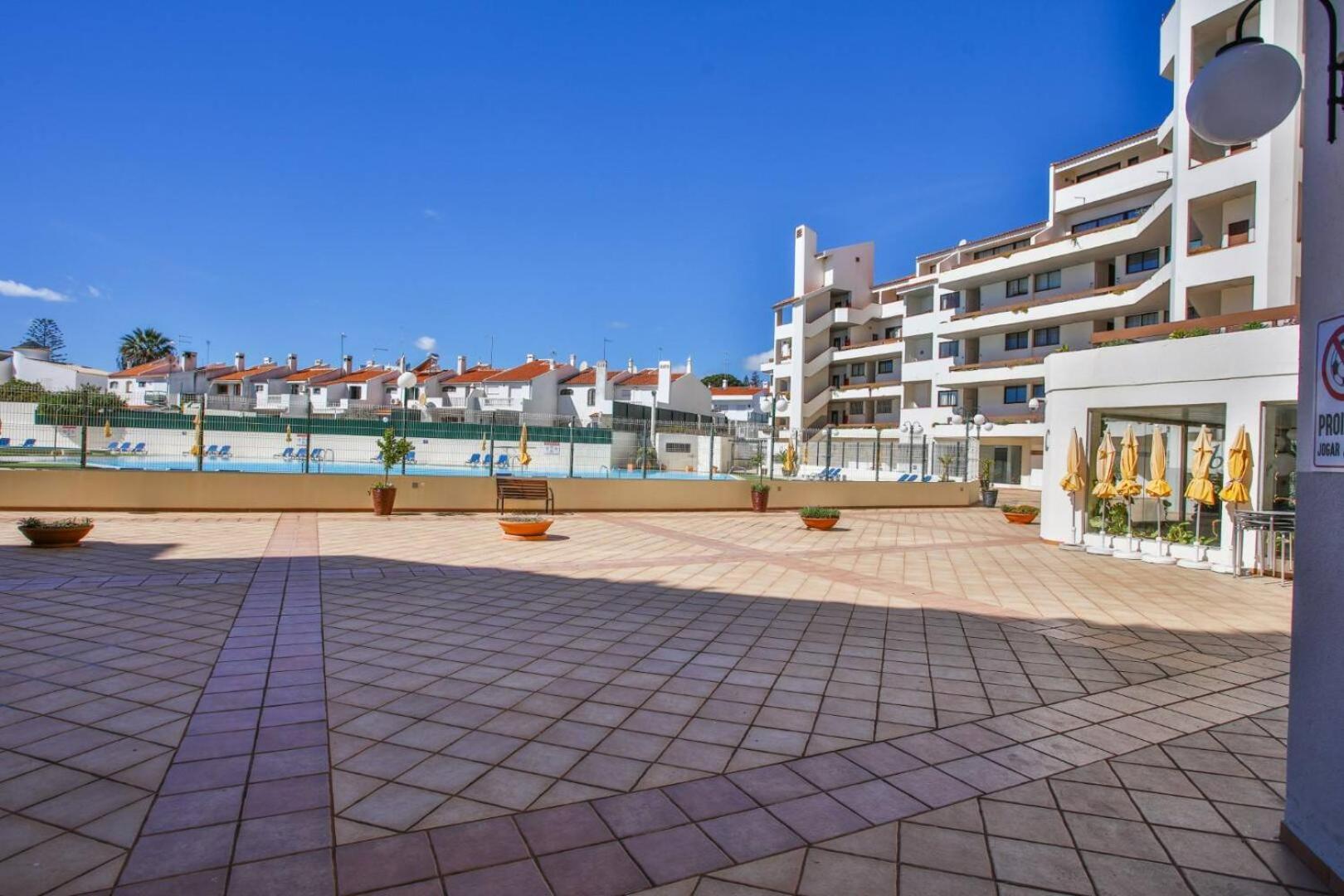 Luxe Condo With Pool, Airco And Seaview Balcony - Go4Portugal - อัลบูเฟรา ภายนอก รูปภาพ