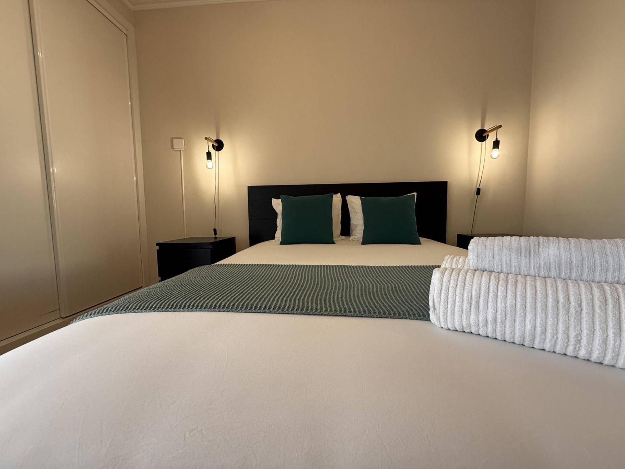 Luxe Condo With Pool, Airco And Seaview Balcony - Go4Portugal - อัลบูเฟรา ภายนอก รูปภาพ